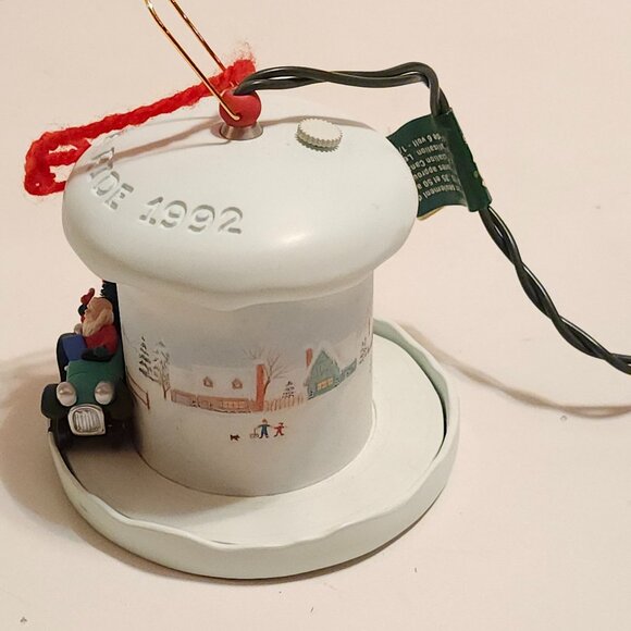 VINTAGE HALLMARK Light and Motion Yuletide Rider Ornament 1992 - Picture 7 of 11